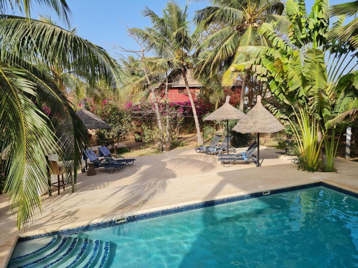 Le Souimanga Bleu Saly Bed & Breakfast Exterior photo